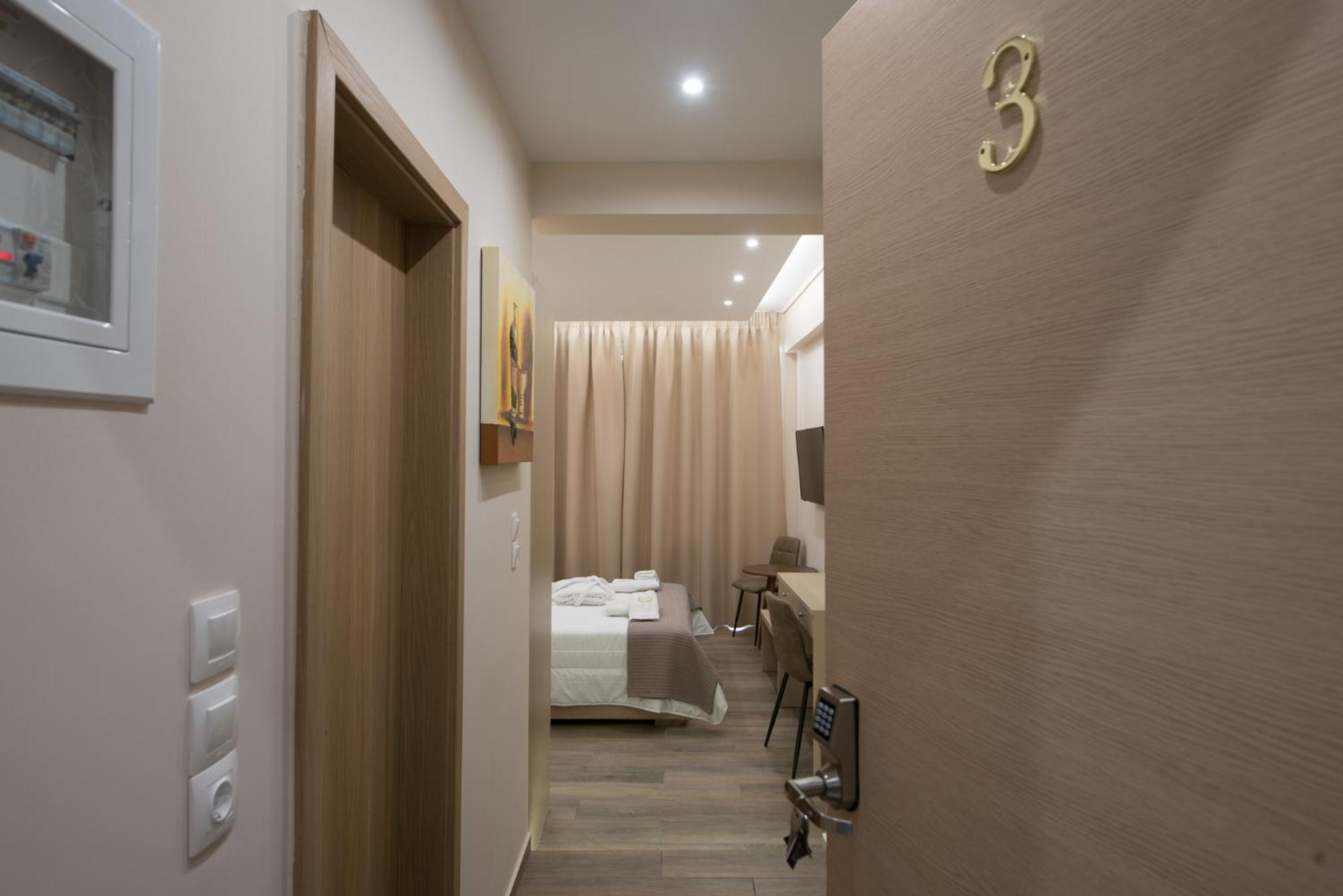 Rob Venture Suites At The Central Of Athens City Экстерьер фото